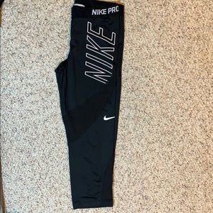 Nike crop leggings
